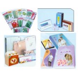 　生產多種復合材料構成的三面封袋、背封袋、邊折袋、拉鏈袋、自立袋等，為各種方便食品、茶葉、